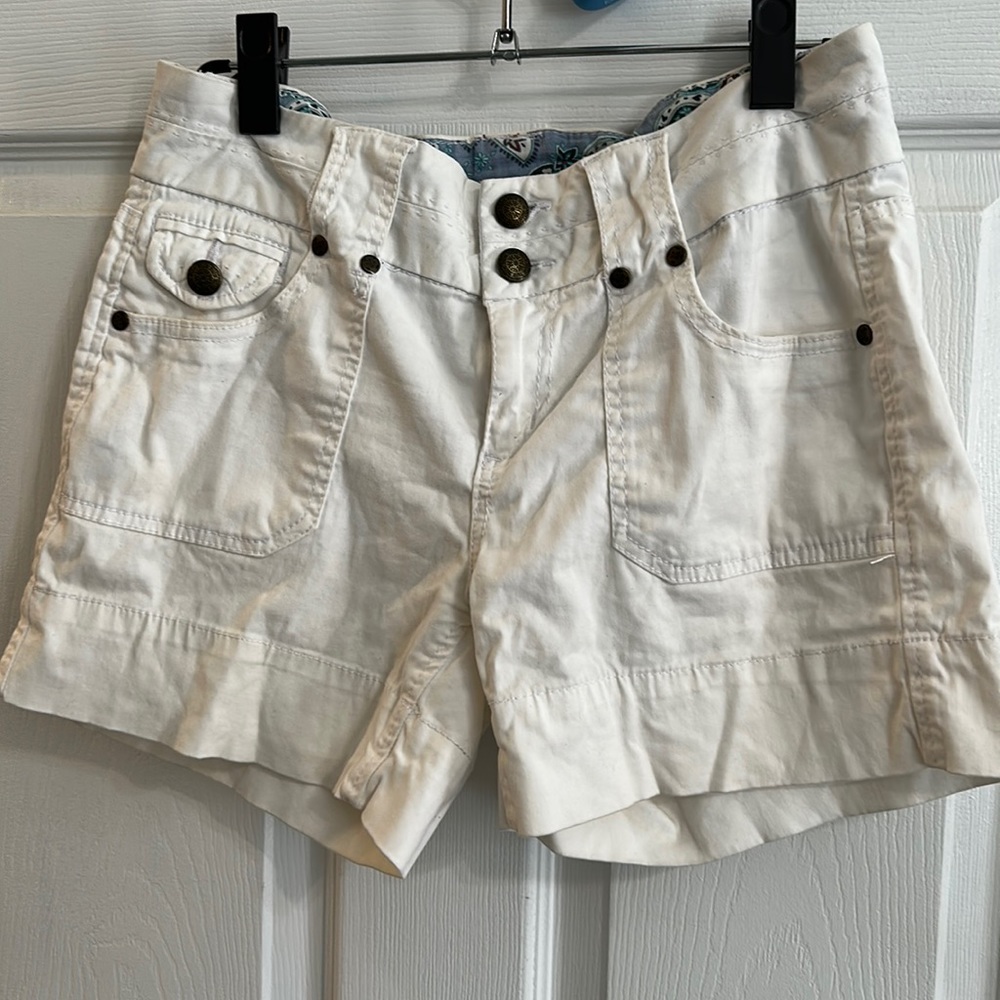 One song, white shorts, size 4. Bundle, and save or make an offer!